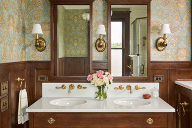 Example of a classic bathroom design in Austin