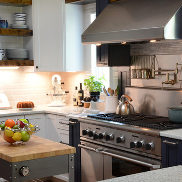 Levin Professional Farmhouse Kitchen
