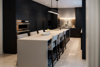 Kitchen photo in Montreal