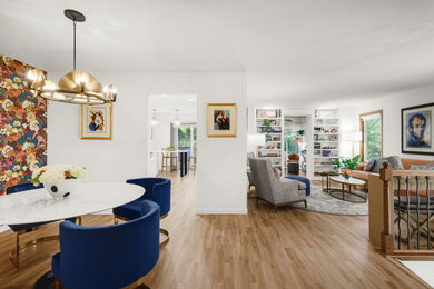 Example of a dining room design in Minneapolis
