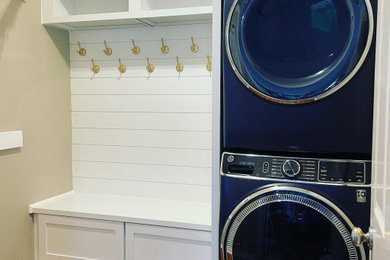 Example of a laundry room design in Columbus