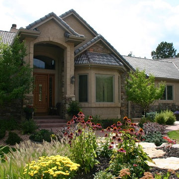 Colorful perenials that are deer resistant