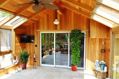 Sunroom photo in Chicago
