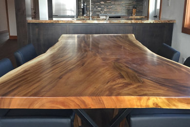 Example of a dining room design in Boise