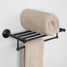 B's bathroom