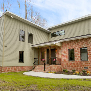 4529 Springfield Rd. home entrance