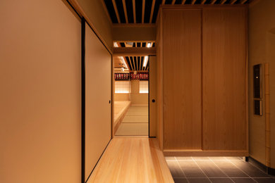 This is an example of an asian home design in Tokyo.
