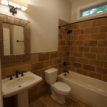 Bathroom/Laundry Room