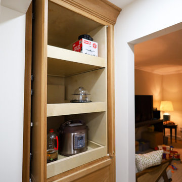 From Ordinary to Extraordinary: White Oak & Quartz Kitchen Renovation