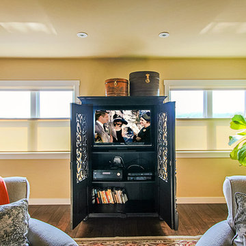Master Bedroom/Hidden TV