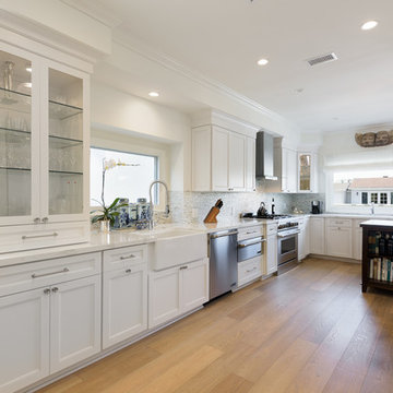 White Kitchen