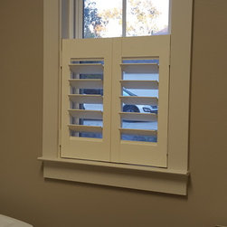 Hodgins- Hunter Douglas&rsquo; NewStyle Shutter - Interior Shutters