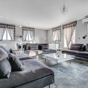 Aménagement d'un appartement / vue sur salon et coin repas