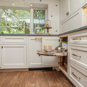 Renovated Country Kitchen and Pantry