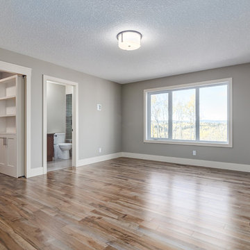 Beautiful Transitional Acreage in Calgary area