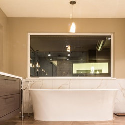 4259 Highland Boulevard - Products