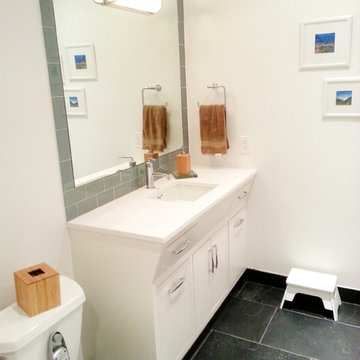 Mid-Century Modern Bath in Cudahy