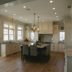 Old Saybrook, CT - Traditional - Kitchen - Kitchen Cabinetry
