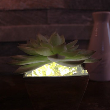 Lumiere is a subtle accent light that blends well with any décor. Designed for s