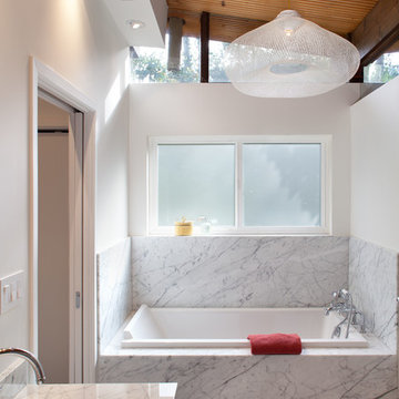Chrysanthemum Lane Bathroom