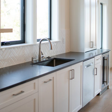 Warm Modern Style in Bend, Oregon