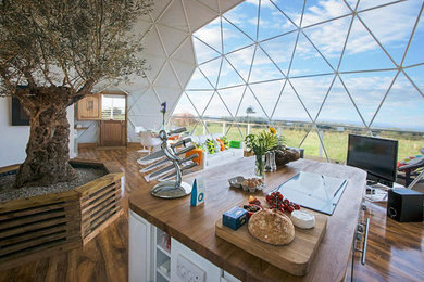 Kitchen - traditional kitchen idea in Other