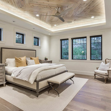 E Builders - The Snow Crest Estate - Master Bedroom