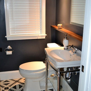 Medford Powder room