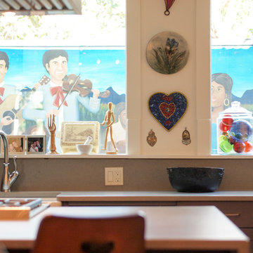 My Houzz: Collected Antiques and Art in a New Orleans Home