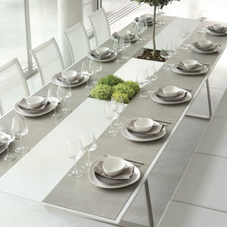 EXTRADOS EM10 EGO Paris - Outdoor Dining Tables