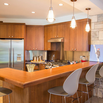 Lower level bar