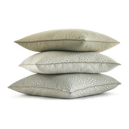 Oliver - Decorative Pillows