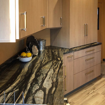 Gray / Black kitchens - several examples