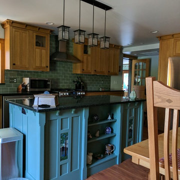 Two-Toned Kitchen | Frenchtown, NJ