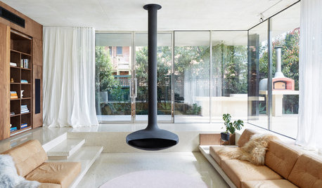 Houzz Tour: Grand Home Defies Demolishers in Glory-Restoring Reno
