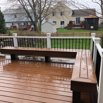 Trex Deck with Trex Benches