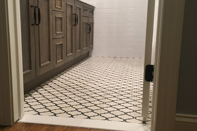 Inspiration for a transitional bathroom remodel in Philadelphia