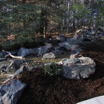 Water Feature - Pondless Disappearing Waterfalls