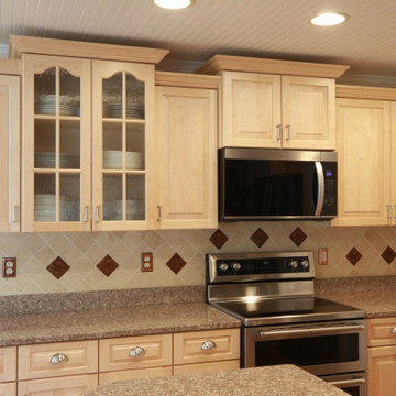 Bright, Airy & Beautiful: A Maple Kitchen Transformation