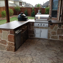 Outdoor Kitchen
