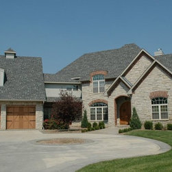 Plaza Gray Split - Siding And Stone Veneer