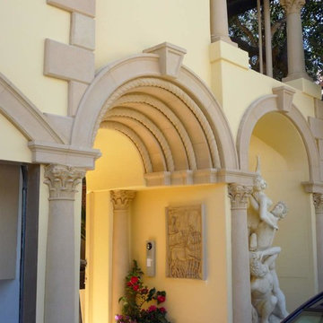 Precast arch with rope molding trim