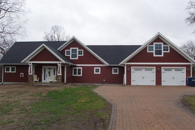 Example of an arts and crafts exterior home design in Minneapolis
