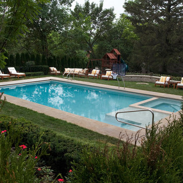 Glencoe, IL Swimming Pool and Hot Tub