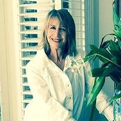 Elaine Diamond's photo