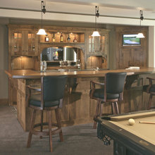 Entertainment / Bar