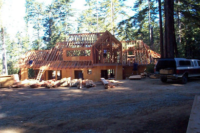 Home design - rustic home design idea in Sacramento