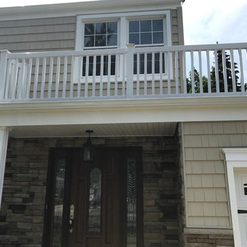 Garden City Siding - Vintage Wicker Shakes with Plum Creek Tight Cut Stone