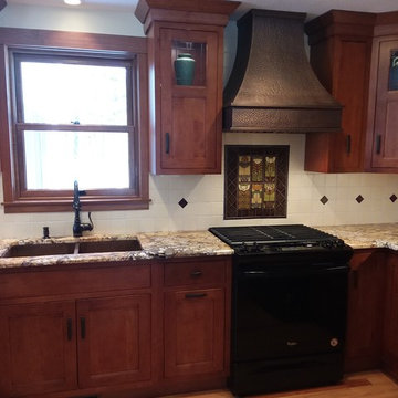 Amherst, Arts and Crafts style kitchen