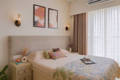 Example of a small minimalist bedroom design in Mumbai